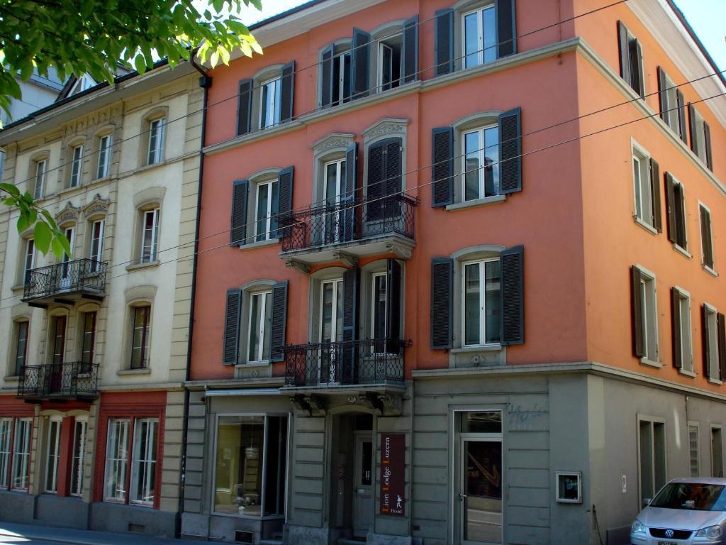 Hostel Lion Lodge Luzern Экстерьер фото